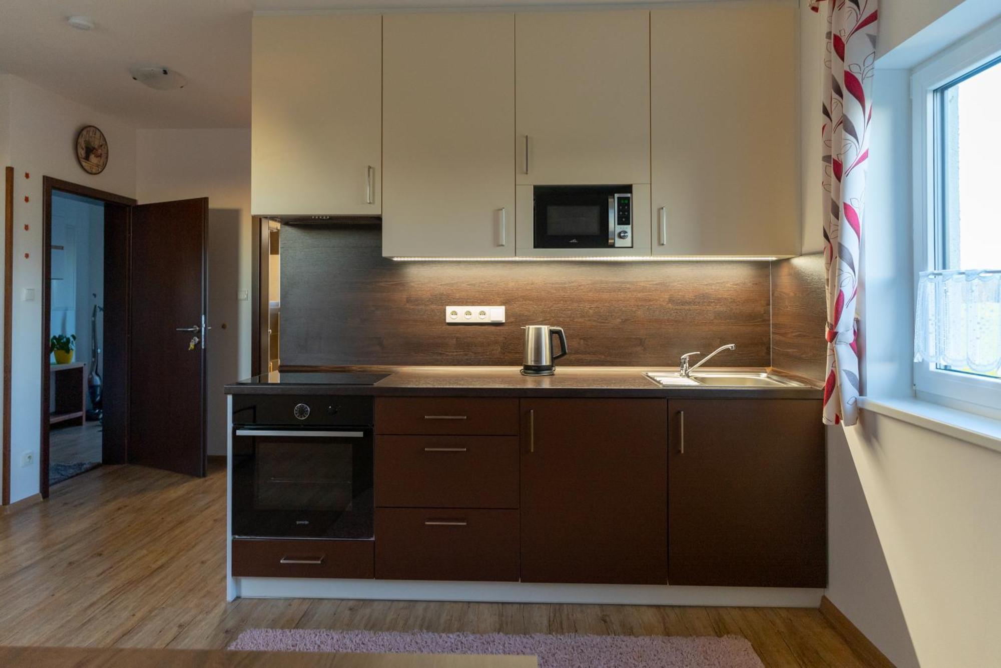 Apartmany Kohoutek A Slepicka V Novohradskych Horach Nové Hrady Eksteriør billede