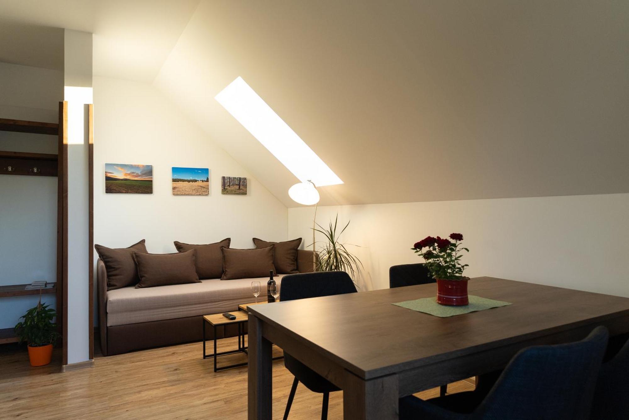 Apartmany Kohoutek A Slepicka V Novohradskych Horach Nové Hrady Eksteriør billede